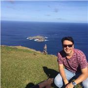 Académico universitario en carrera de salud, con conocimientos en biologia